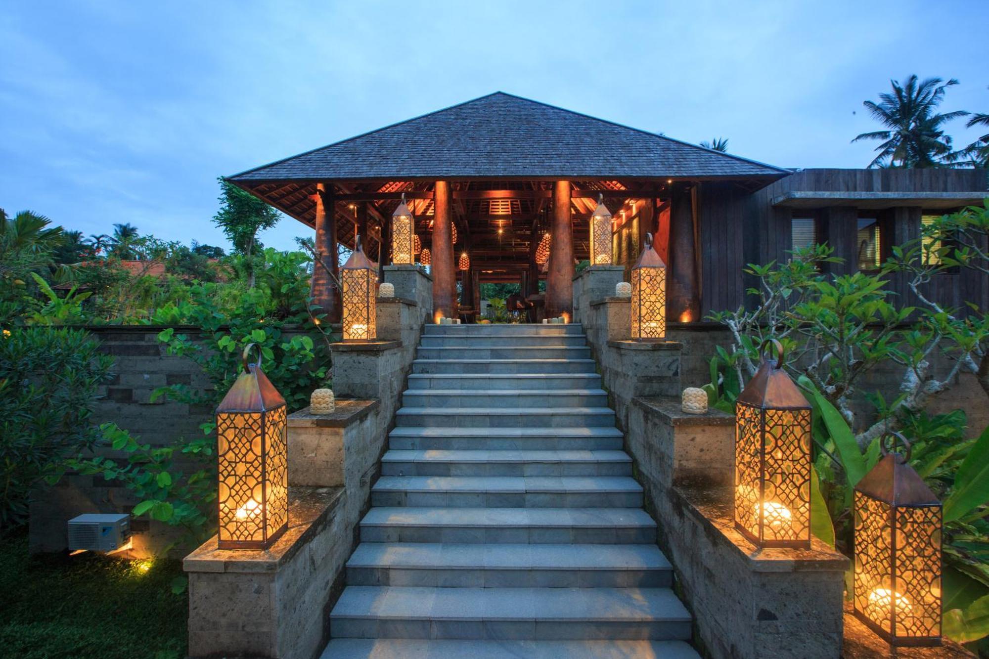 Tejaprana Bisma - Chse Certified Hotel Ubud Eksteriør billede Entrance to the resort