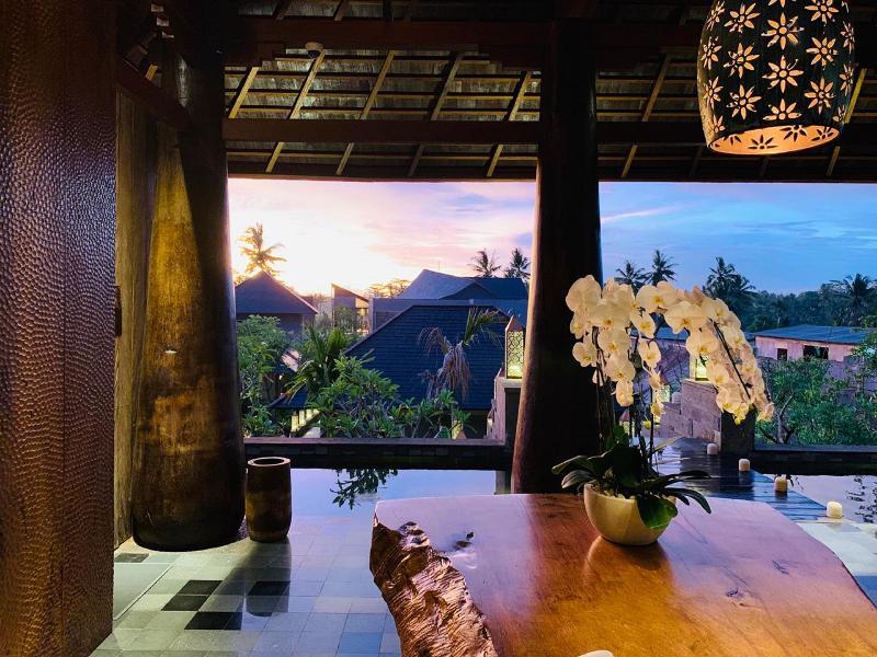 Tejaprana Bisma - Chse Certified Hotel Ubud Eksteriør billede Sunset at the restaurant