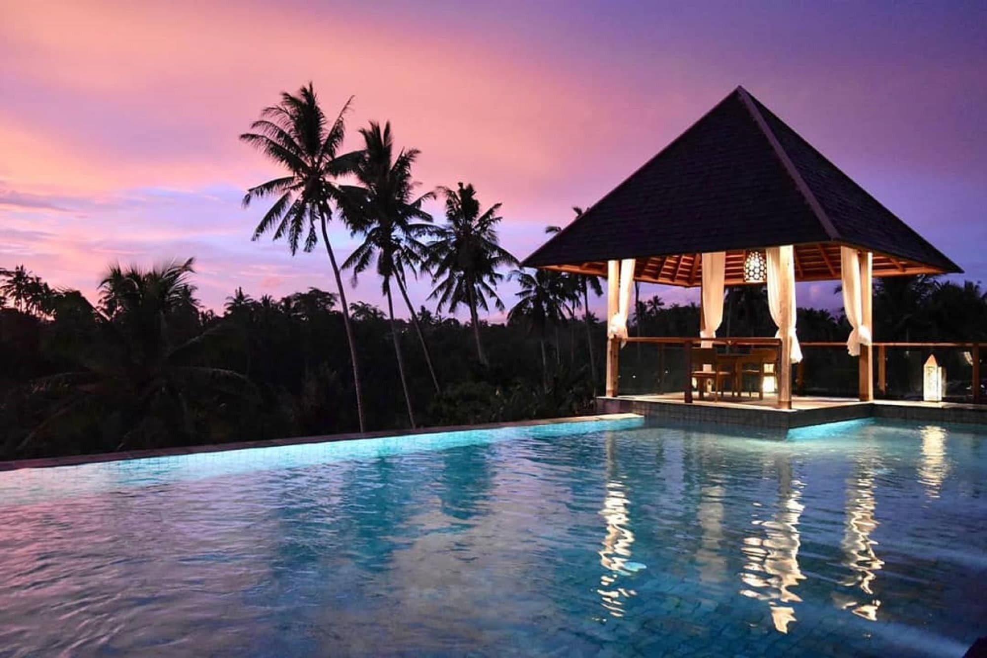 Tejaprana Bisma - Chse Certified Hotel Ubud Eksteriør billede The swimming pool at the resort