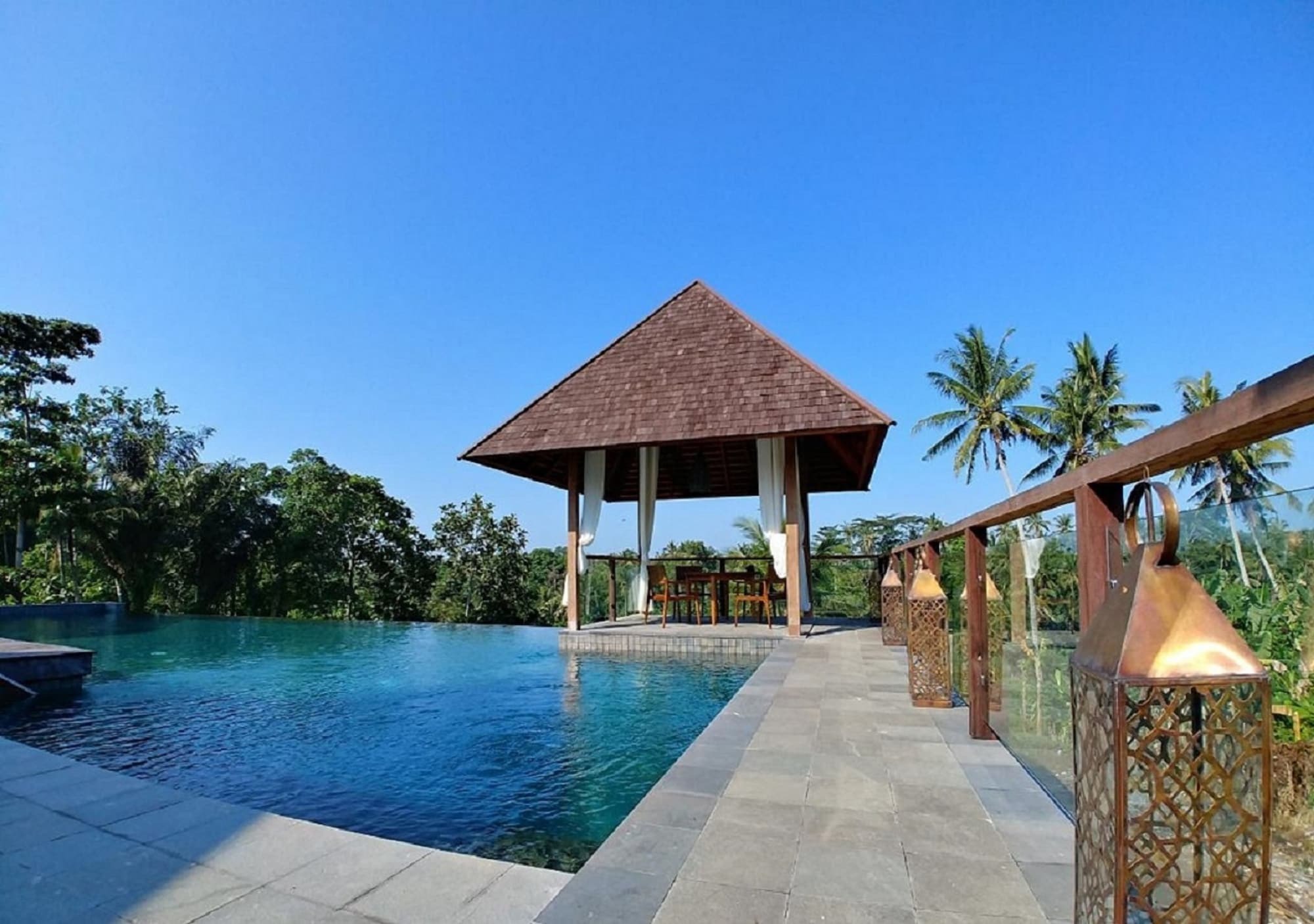 Tejaprana Bisma - Chse Certified Hotel Ubud Eksteriør billede The swimming pool at the resort